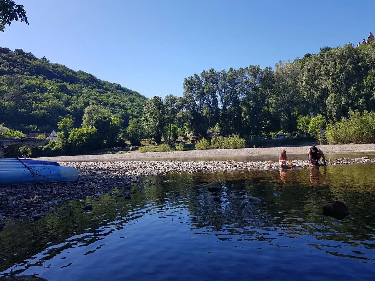 Casa de Férias Charmante Maison Entre Lot & Dordogne Avec Piscine Privee Payrac