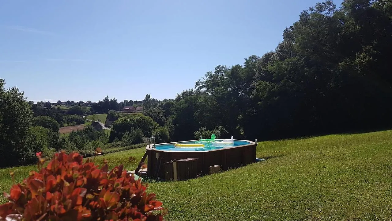 Casa de Férias Charmante Maison Entre Lot & Dordogne Avec Piscine Privee Payrac