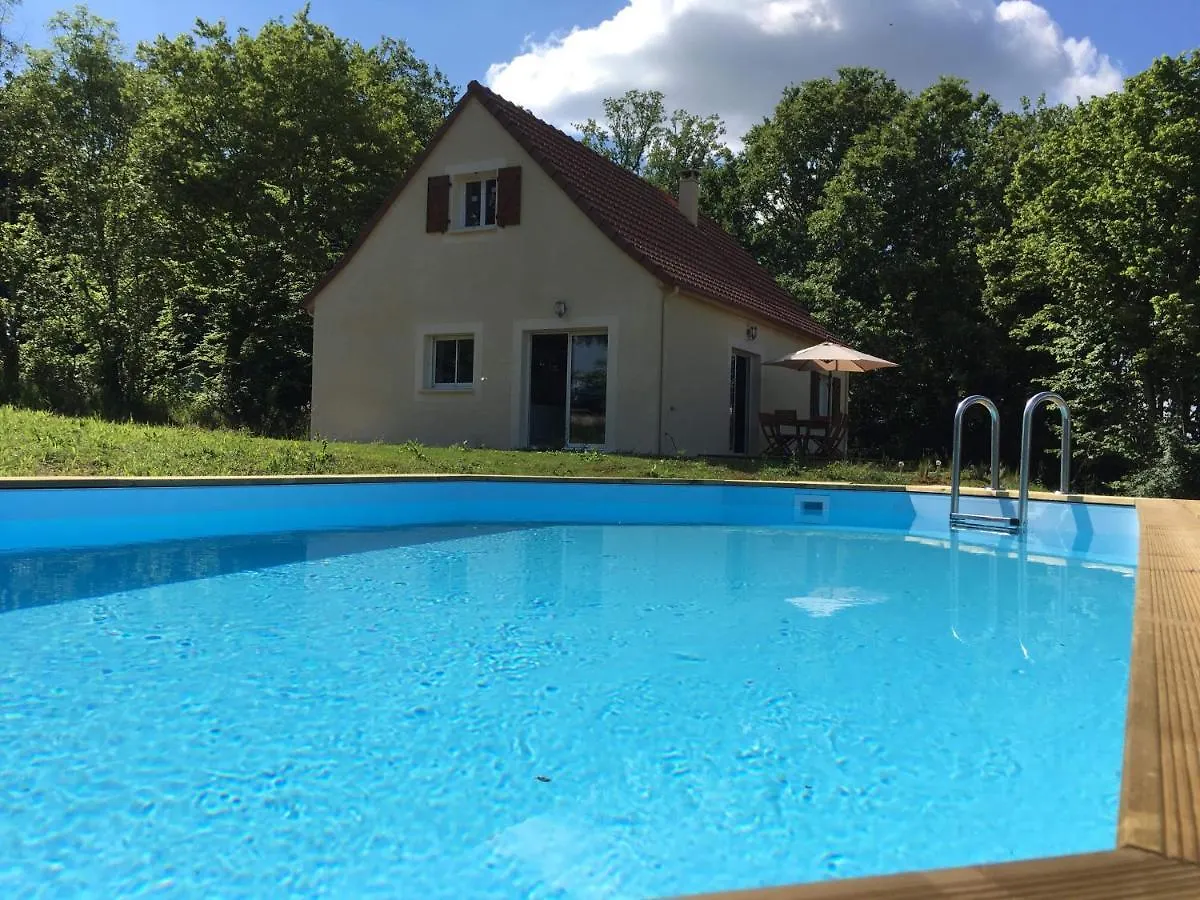Charmante Maison Entre Lot & Dordogne Avec Piscine Privee Payrac 0*,  França